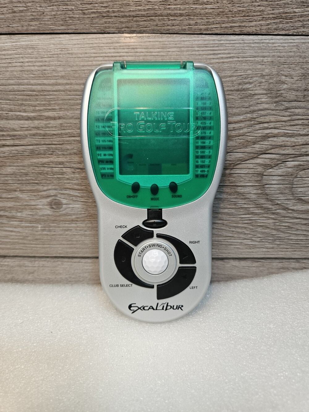 TALKING PRO GOLF Excalibur Handheld Electronic Pocket Travel Game TESTED/WORKS